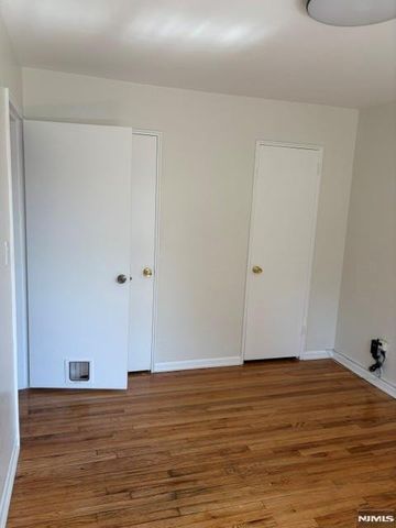 218 Prospect Avenue 3C, Hackensack, NJ 07601