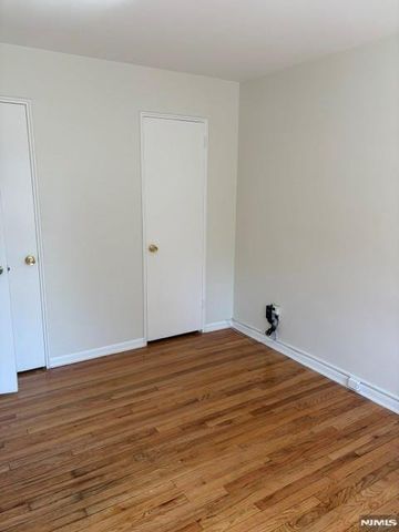 218 Prospect Avenue 3C, Hackensack, NJ 07601