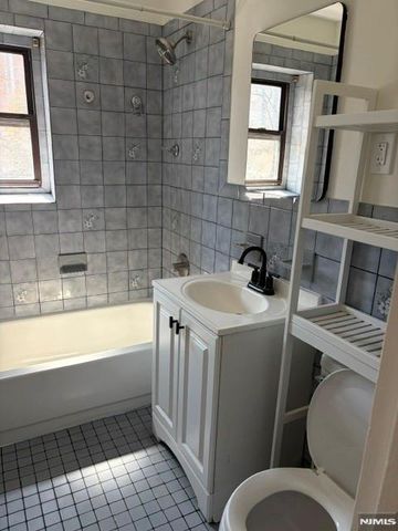 218 Prospect Avenue 3C, Hackensack, NJ 07601