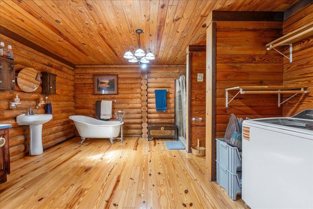 299 SW Hunting Club Road, Crawfordville, GA 30631