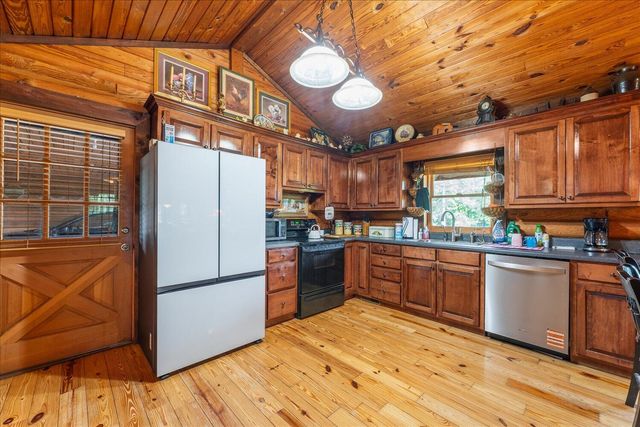 299 SW Hunting Club Road, Crawfordville, GA 30631