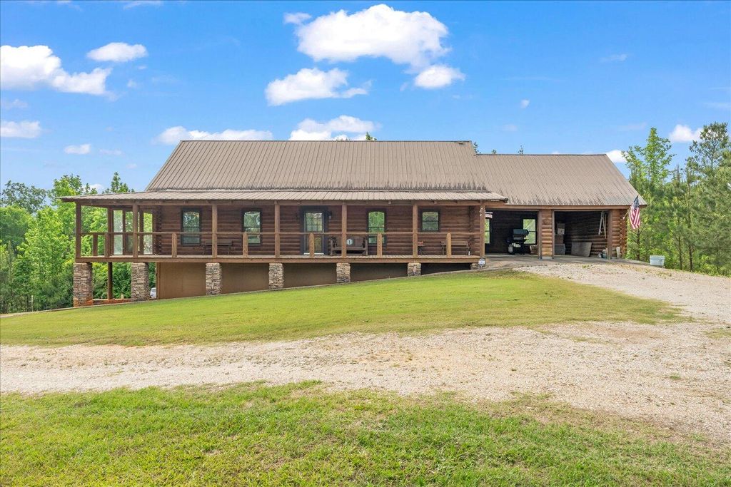 299 SW Hunting Club Road, Crawfordville, GA 30631