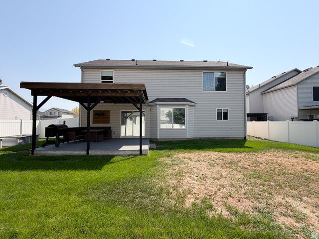 1872 S 575 E, Clearfield, UT 84015