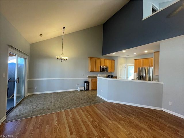 1579 Pondhaven Drive, High Point, NC 27265