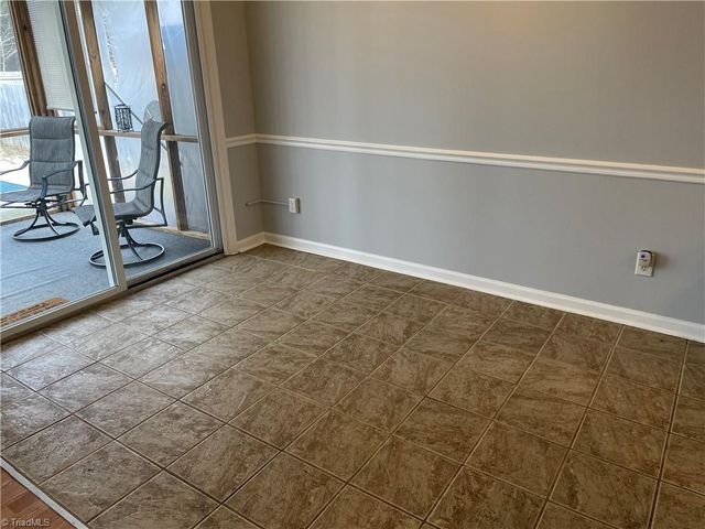 1579 Pondhaven Drive, High Point, NC 27265