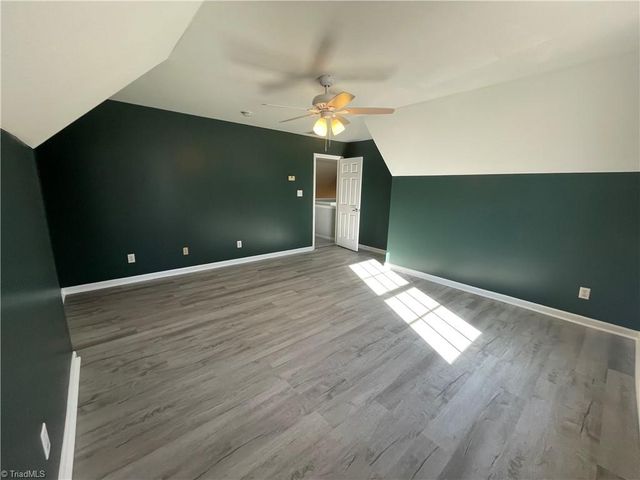 1579 Pondhaven Drive, High Point, NC 27265