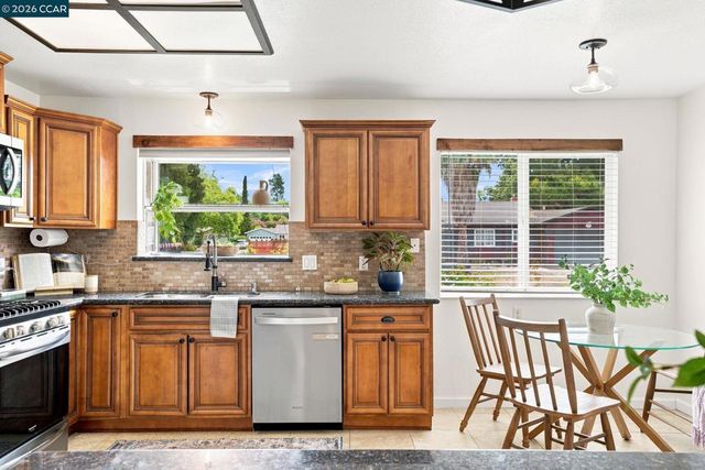 4427 Crestwood Cir, Concord, CA 94521