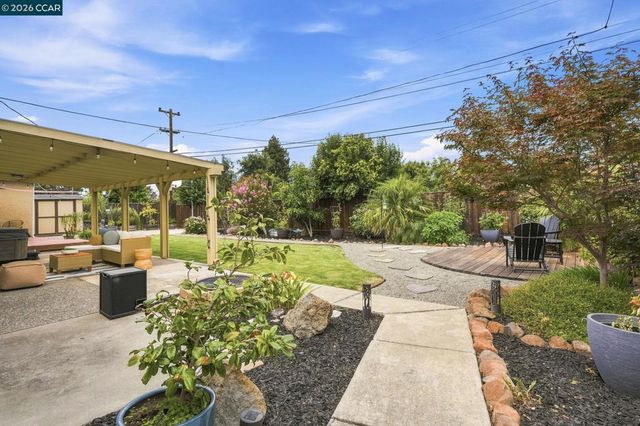 4427 Crestwood Cir, Concord, CA 94521
