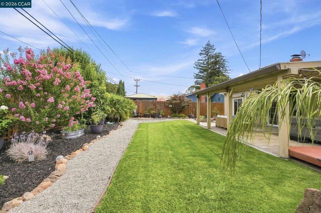 4427 Crestwood Cir, Concord, CA 94521