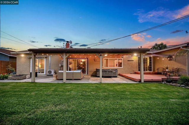 4427 Crestwood Cir, Concord, CA 94521
