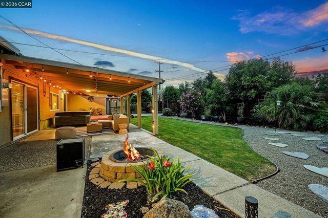 4427 Crestwood Cir, Concord, CA 94521