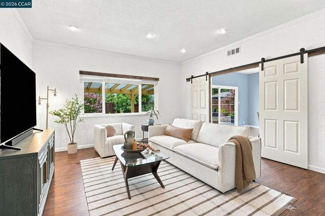 4427 Crestwood Cir, Concord, CA 94521