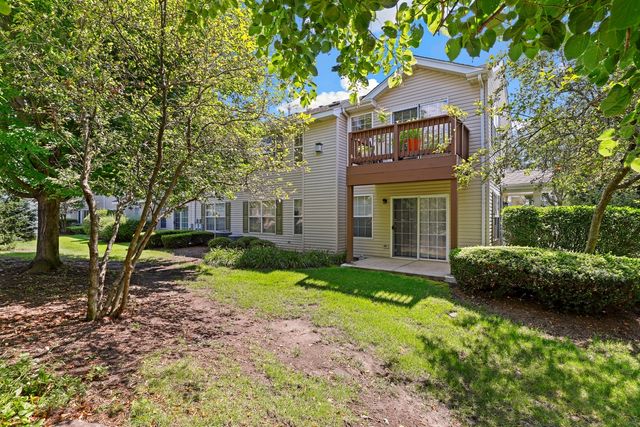 2481 Stoughton Circle, Aurora, IL 60502