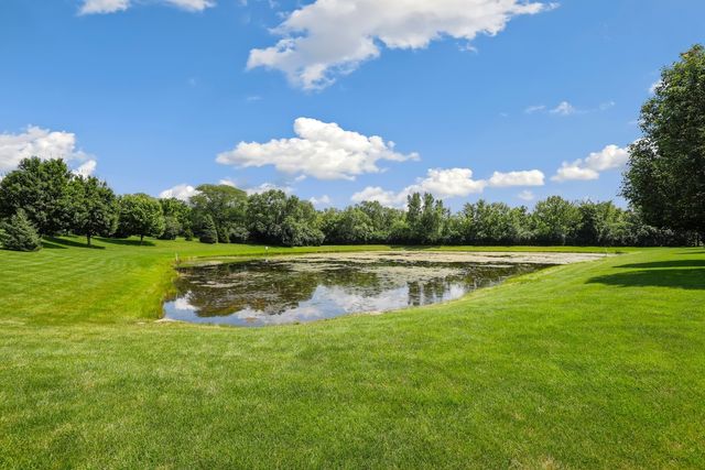 2481 Stoughton Circle, Aurora, IL 60502