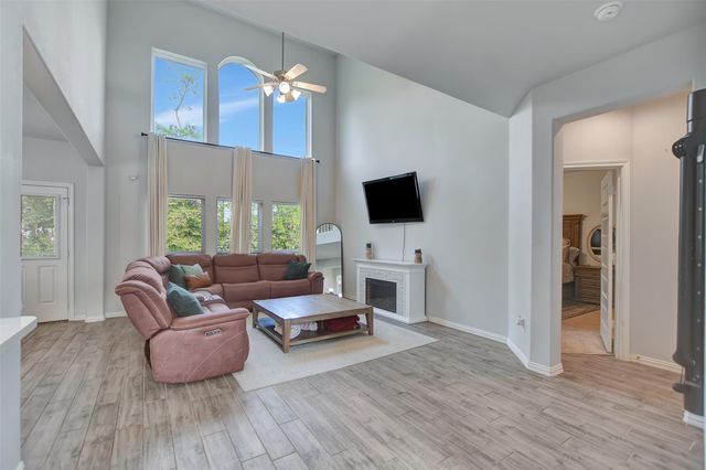15186 N Heron Heights Way, Magnolia, TX 77354