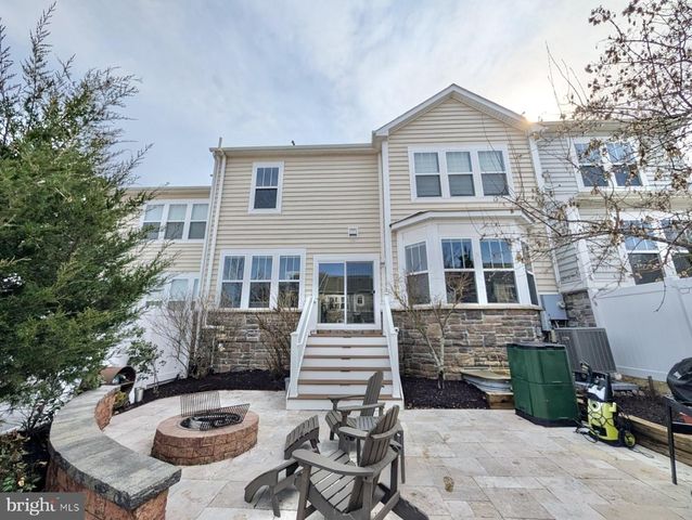 42330 CHRISTOPHERS VIEW TER, Ashburn, VA 20148