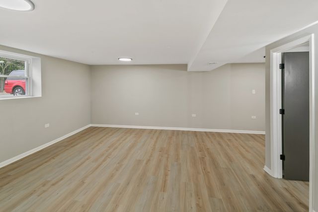 323 Mark Avenue, Glendale Heights, IL 60139