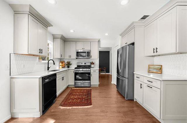 3375 Bridgeshaw Drive, Cumming, GA 30028