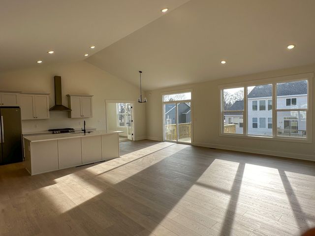 659 Waterford Village Drive NW, Grand Rapids, MI 49534