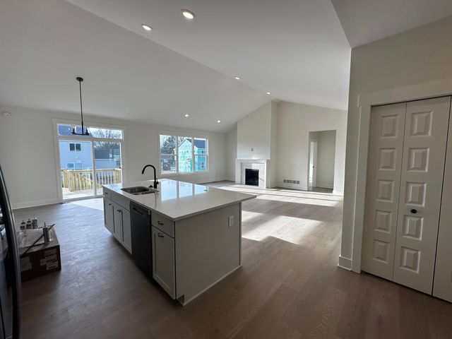 659 Waterford Village Drive NW, Grand Rapids, MI 49534