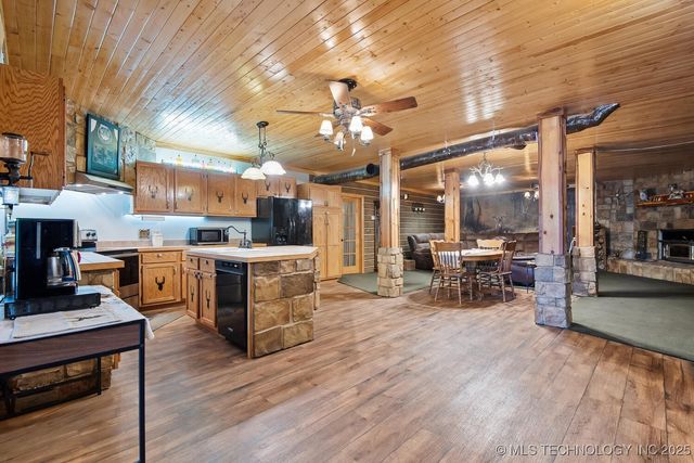 15522 E 370 Road, Claremore, OK 74017