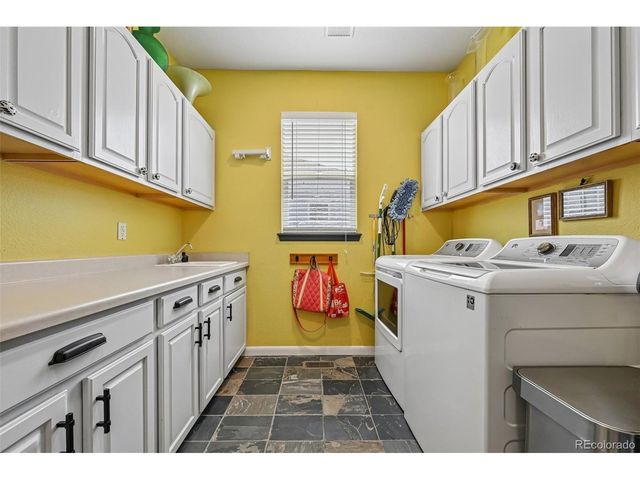 25338 E Costilla Pl, Aurora, CO 80016