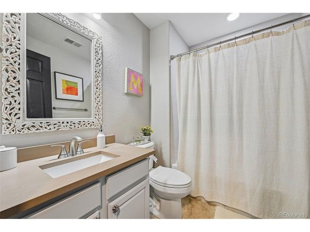 25338 E Costilla Pl, Aurora, CO 80016