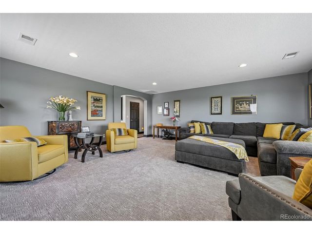 25338 E Costilla Pl, Aurora, CO 80016