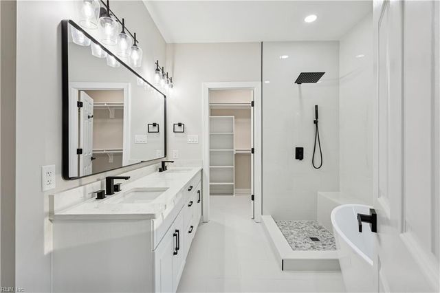 123 Loblolly DR, Yorktown, VA 23692