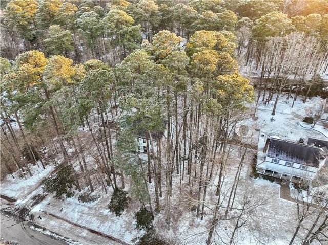 123 Loblolly DR, Yorktown, VA 23692