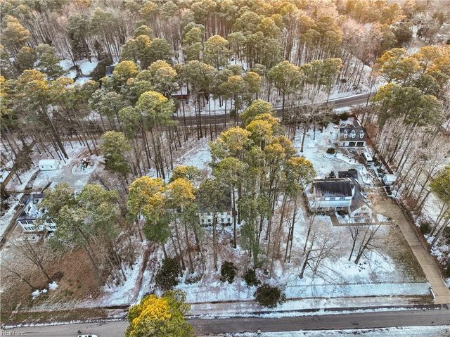 123 Loblolly DR, Yorktown, VA 23692