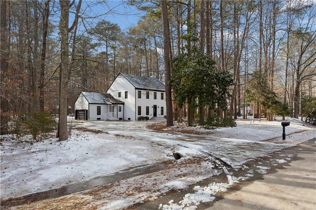 123 Loblolly DR, Yorktown, VA 23692