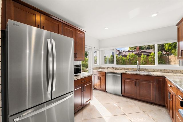 20761 Mission Ln, Huntington Beach, CA 92646