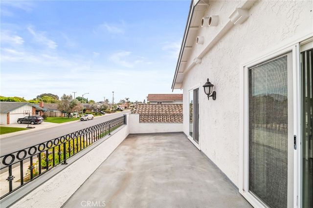 20761 Mission Ln, Huntington Beach, CA 92646