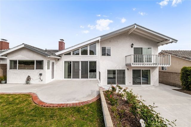 20761 Mission Ln, Huntington Beach, CA 92646