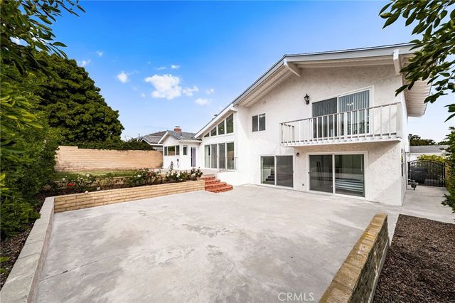 20761 Mission Ln, Huntington Beach, CA 92646