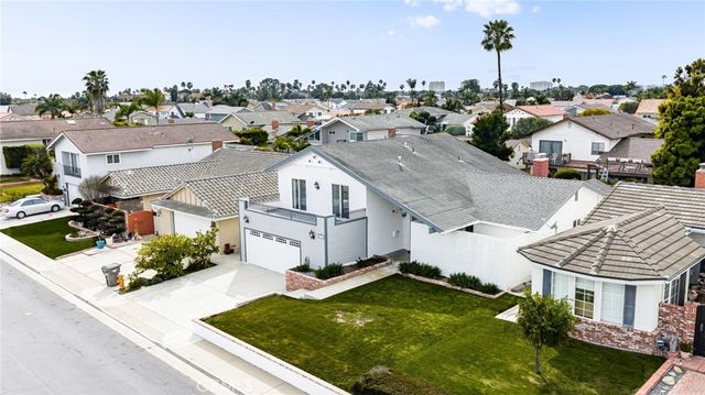 20761 Mission Ln, Huntington Beach, CA 92646
