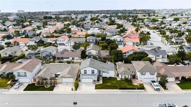 20761 Mission Ln, Huntington Beach, CA 92646