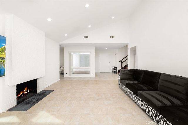 20761 Mission Ln, Huntington Beach, CA 92646