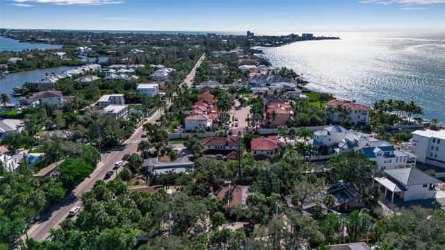 144 GARDEN LANE, Sarasota, FL 34242