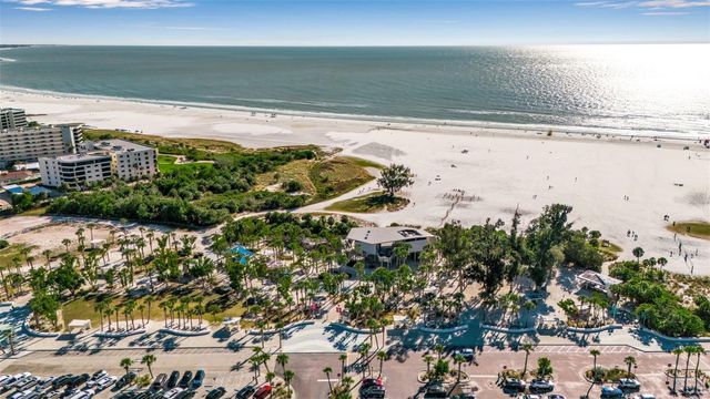 144 GARDEN LANE, Sarasota, FL 34242