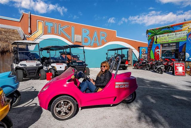 144 GARDEN LANE, Sarasota, FL 34242