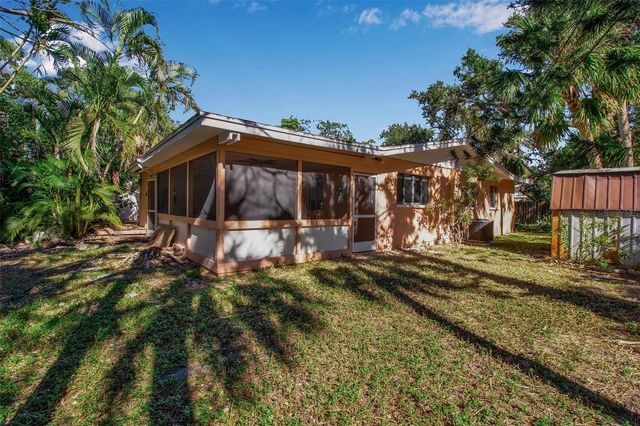 144 GARDEN LANE, Sarasota, FL 34242