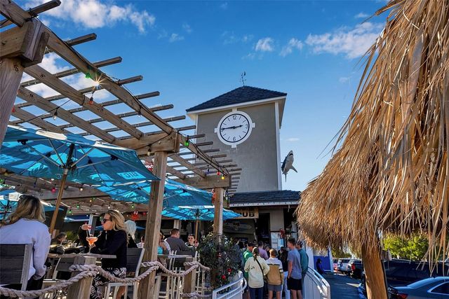 144 GARDEN LANE, Sarasota, FL 34242