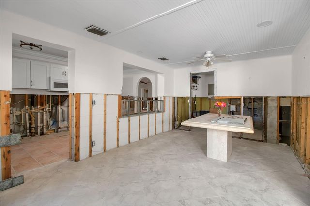 144 GARDEN LANE, Sarasota, FL 34242