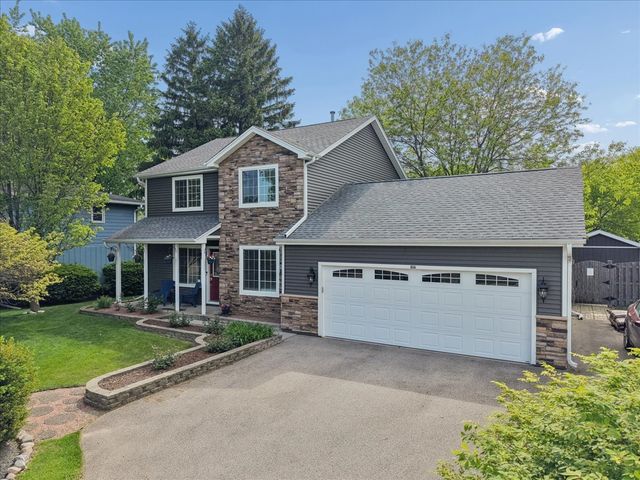 816 Belle Plaine Avenue, Gurnee, IL 60031