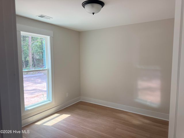 302 Pine Court, Hampstead, NC 28443