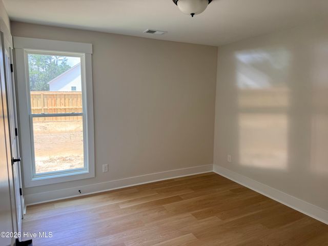 302 Pine Court, Hampstead, NC 28443