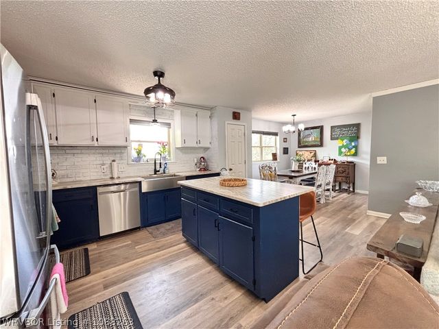 8811 Sebastian Court, Hackett, AR 72937