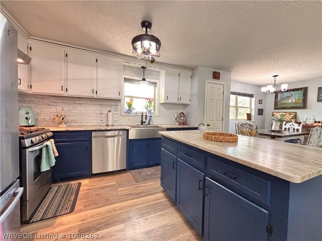 8811 Sebastian Court, Hackett, AR 72937